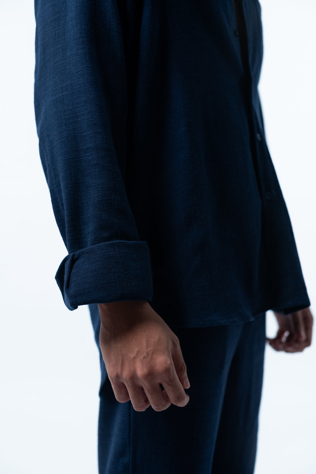 LaBonte - Men's Mandarin Collar Linen Shirt - Navy Long Sleeve GAVINO