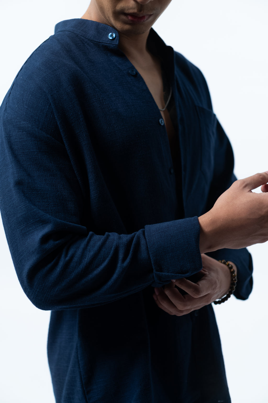 LaBonte - Men's Mandarin Collar Linen Shirt - Navy Long Sleeve GAVINO