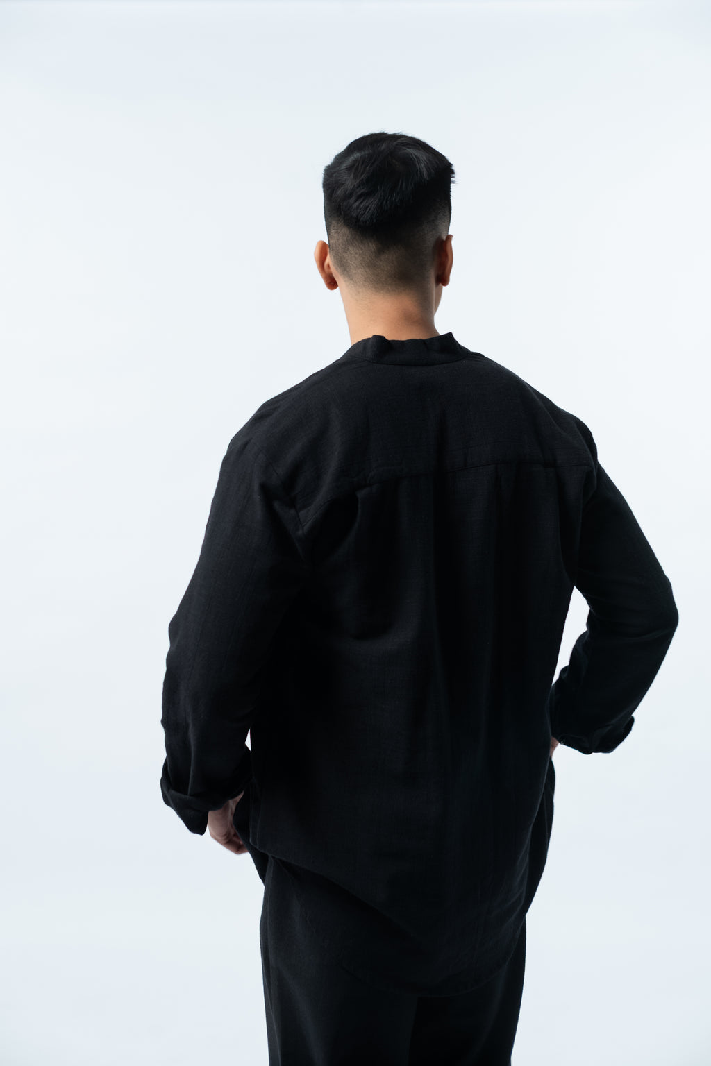 LaBonte - Men's Mandarin Collar Linen Shirt - Black Long Sleeve GAVINO