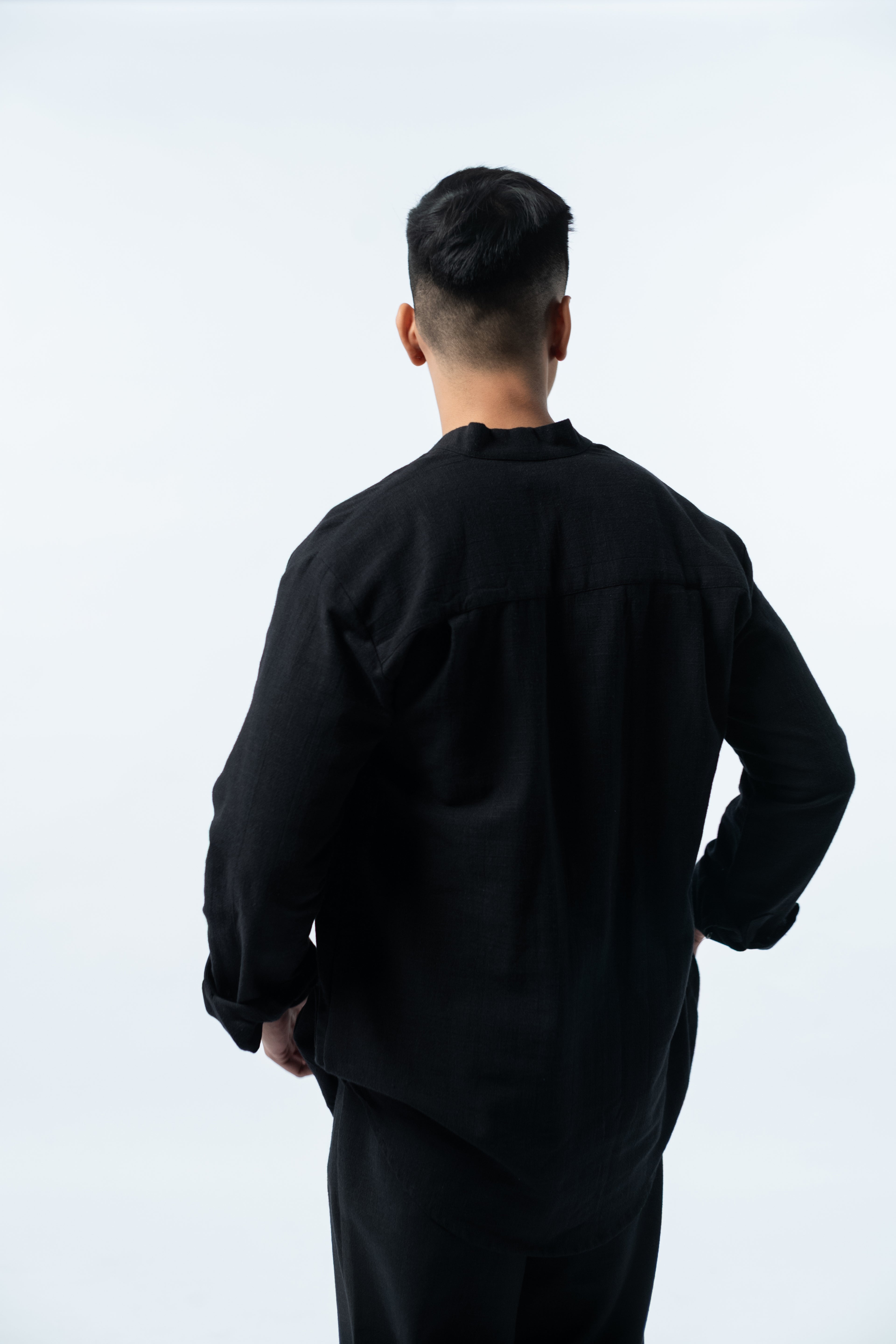 LaBonte - Men's Mandarin Collar Linen Shirt - Black Long Sleeve GAVINO